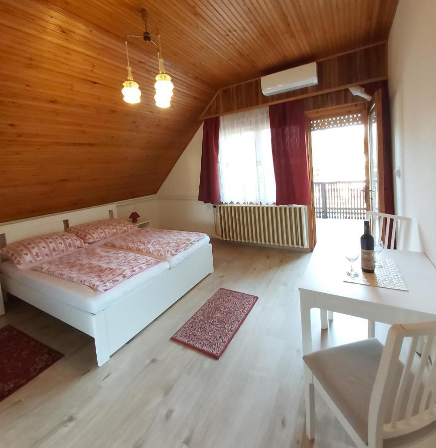 Marika-Lak Apartamento Siófok Exterior foto