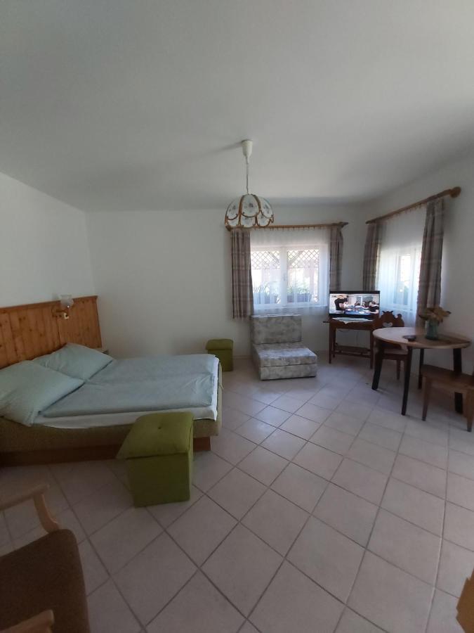 Marika-Lak Apartamento Siófok Exterior foto